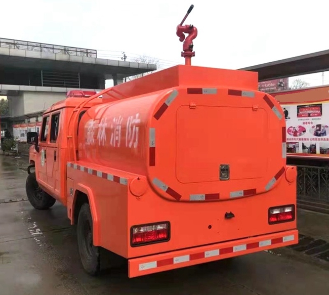 北汽四驱越野森林消防车